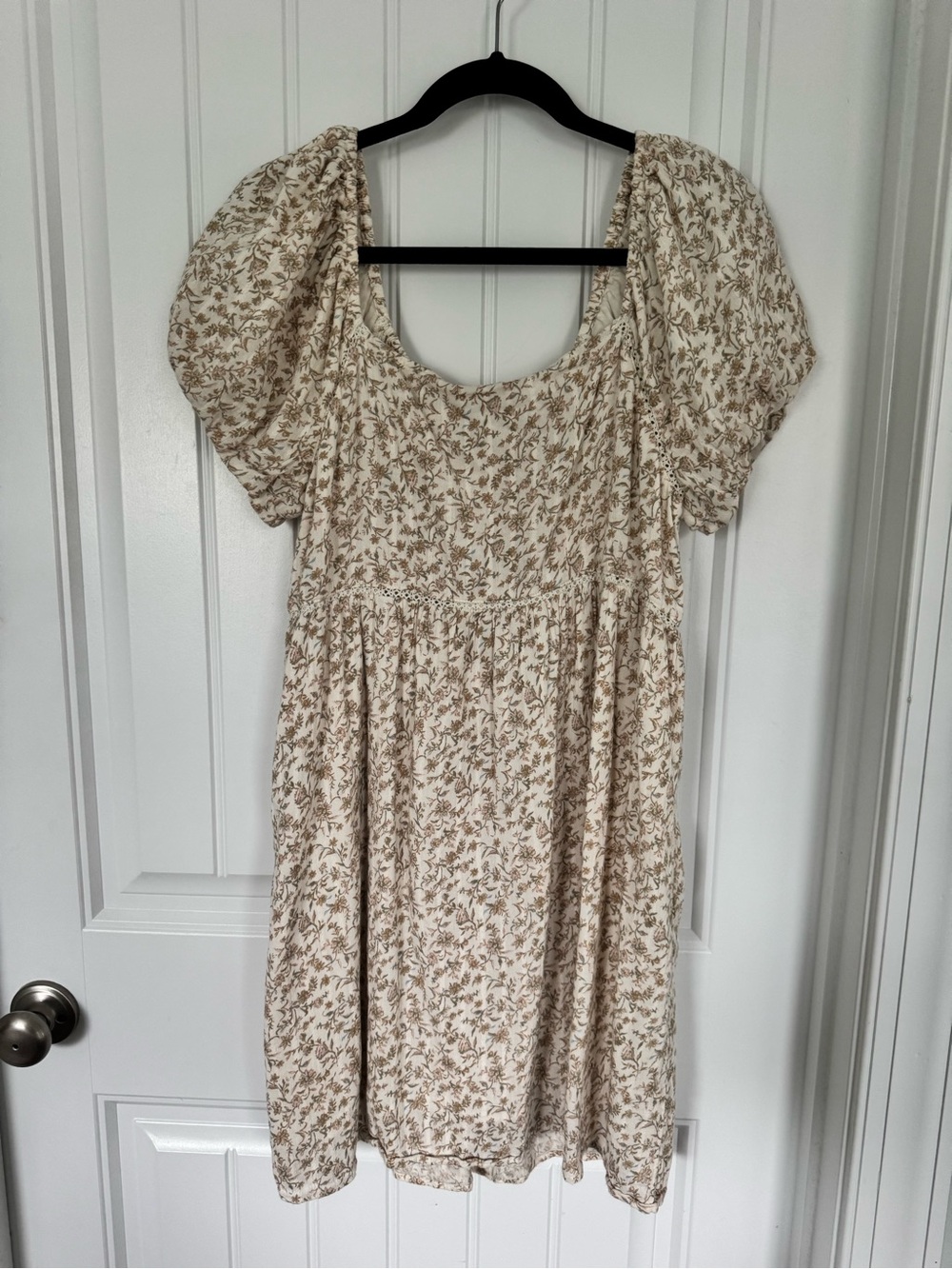 American Eagle Outfitters Cream and Brown Floral Puff-Sleeve Mini Dress